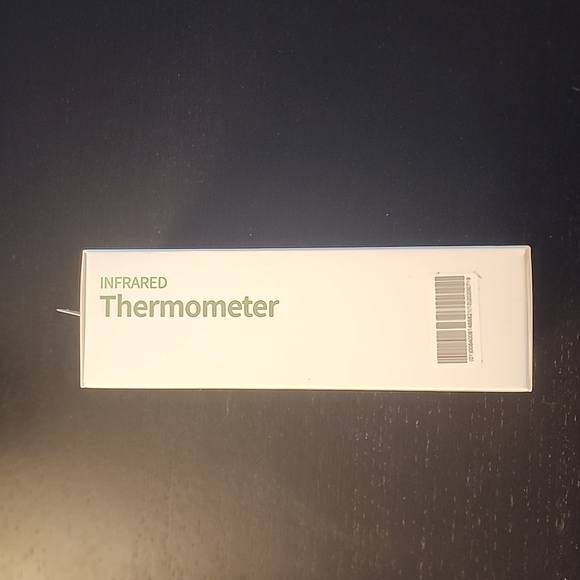 FLTR Infared No Contact Digital Thermometer w/pouch - Picture 4 of 8